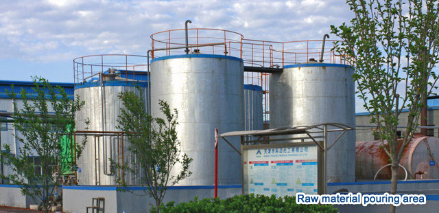 Raw material pouring area