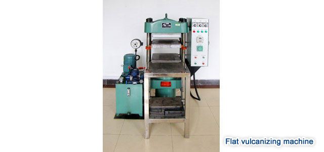 Flat vulcanizing machine
